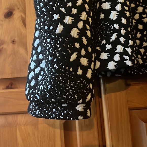 Beautiful Bar III Sweater - Picture 15 of 16